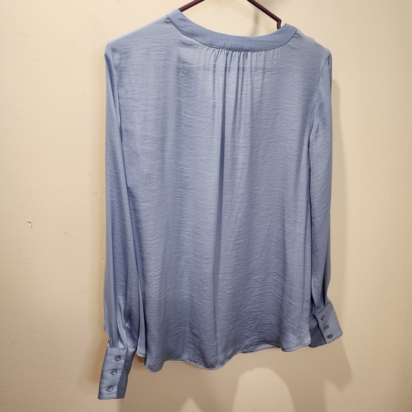 Maison D' Amelie Long Sleeve Pullover V Neck Blouse size M - Picture 11 of 13